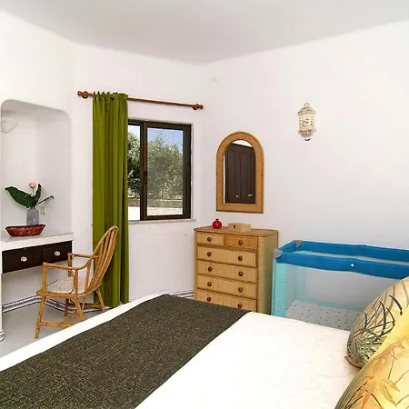 Vila Lagoa - Alg01100i-o *